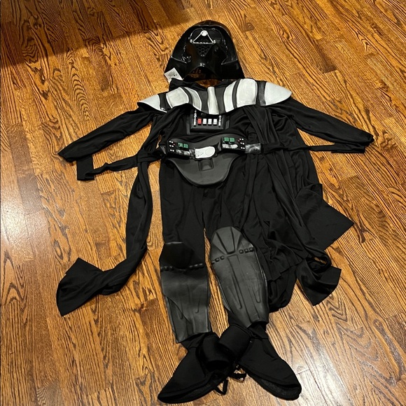 Star Wars Darth Vader  Costume with Helmet - Picture 1 of 5